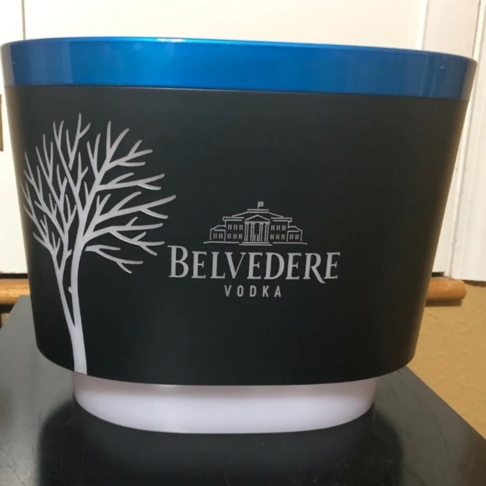 BELVEDERE VODKA Champagne or Wine ICE BUCKET